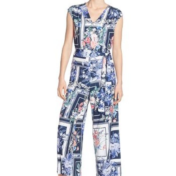 T Tahari Pants - NWT Floral print Jersey Jumpsuit, Small
